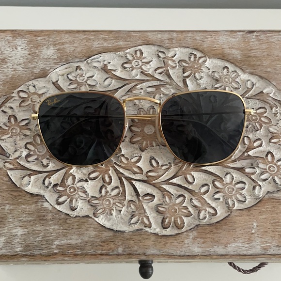 Ray-Ban Gold Frank Legend Sunglasses